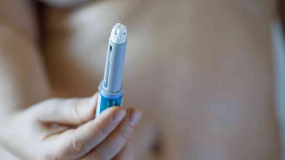 Access top medication at weight loss clinics near me.